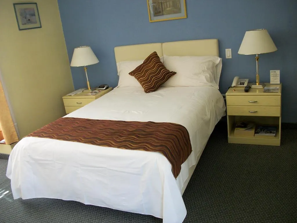 **** Hotel Melrose Plaza Suites Quito Ekwador