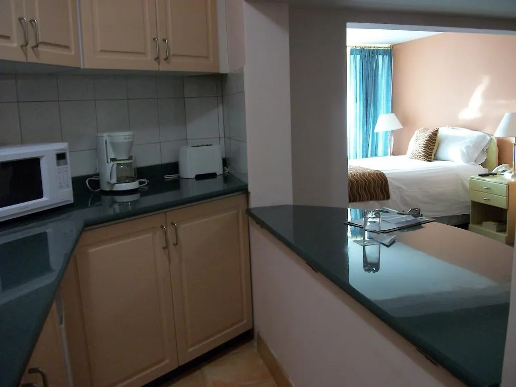 Melrose Plaza Suites Quito