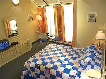 Melrose Plaza Suites Quito Hotel